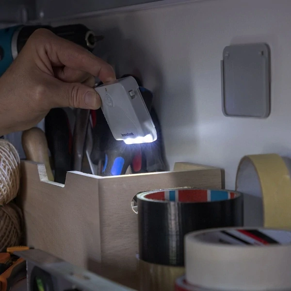 LED Světlo s Pohybovým Senzorem InnovaGoods (2 kusy)